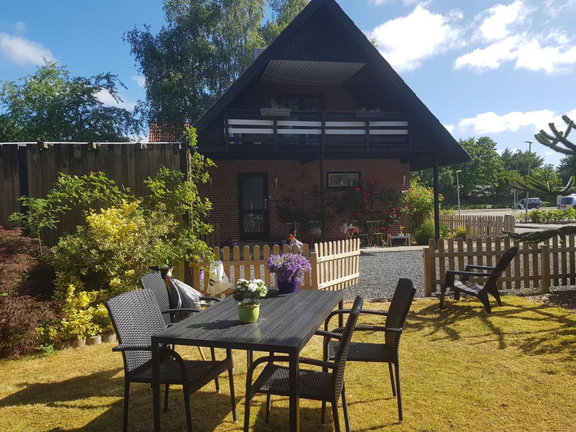 5Min Walk To Lego House - Two Bedrooms On Loft Floor With Balcony * With Garden Billund Exterior photo